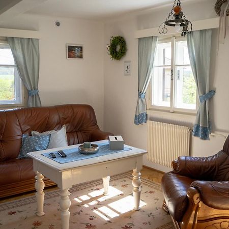 Roubenka Doubravice Villa Hruba Skala Luaran gambar