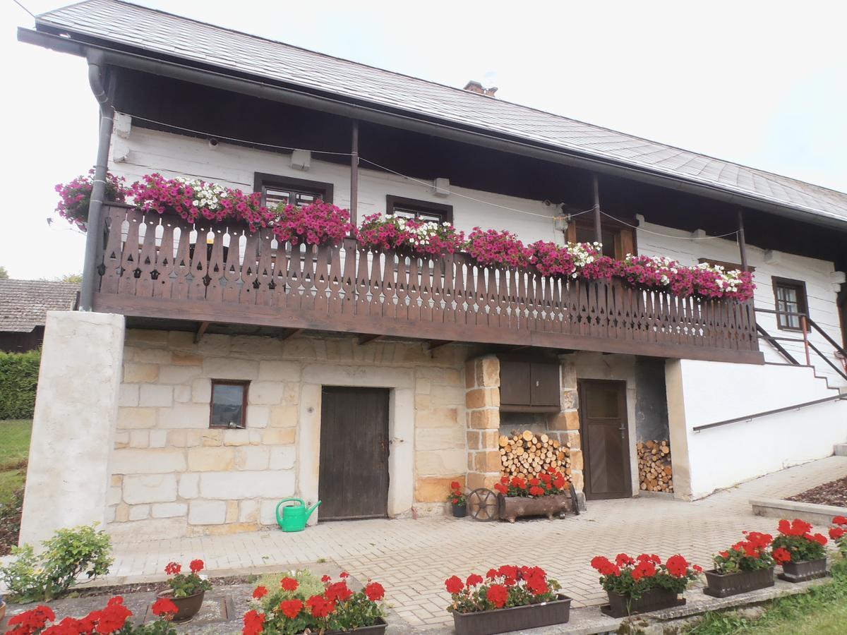 Roubenka Doubravice Villa Hruba Skala Luaran gambar