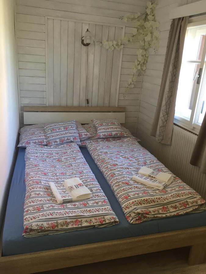 Roubenka Doubravice Villa Hruba Skala Luaran gambar